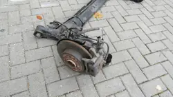 OŚ BELKA RENAULT KADJAR Bakaxelbalk Komplett