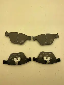 Conjunto de discos e pinças de freio BMW 5 F10 F11 2010 OEM