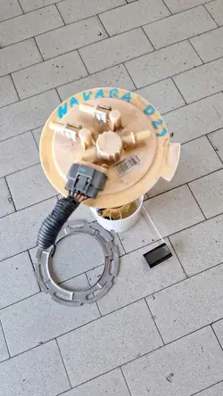 Bomba de combustível Nissan Navara IV D23 NP300 2.3 DCI OEM 170405JU0A