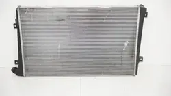 Radiateur d'eau OEM 360204161 pour Audi A3 8P 1.4 TSI