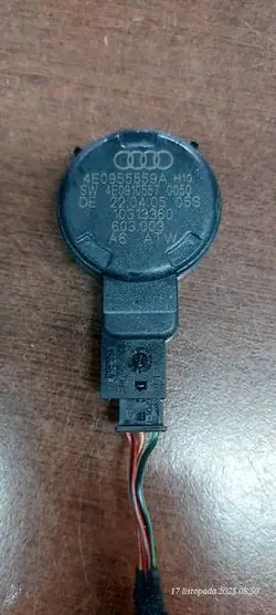 Sadeanturi OEM 4E0955559A Audille - Käytetty