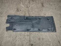 Protector de bajos OEM 1K0825202AT - Lado derecho