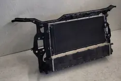 AUDI A4 A5 LIFT 2.0 TDI Radiateur Avant PAS