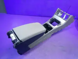 OEM Zawada-252729- Keskikonsoli Käsinoja VW Passat