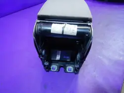 OEM Zawada-252729- Keskikonsoli Käsinoja VW Passat