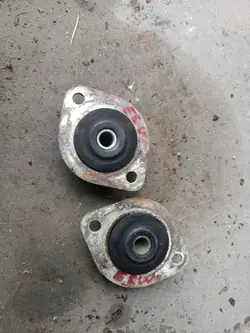 Övre stötdämparfästen OEM 454545454 Polonez