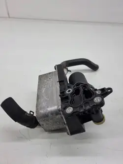 Vaihteistoöljynjäähdyttäjä OEM A2465010101 Mercedes