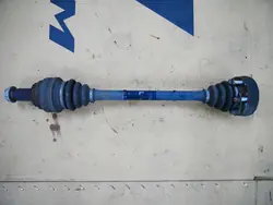 Vänster bakaxel BMW E91 E90 E92 E93 E81 E82 E87 E88 7533449