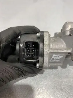 Soupape EGR Subaru OEM FBZ18338 - État d'occasion