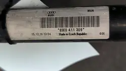 Lien stabilisateur avant OEM 8W0411309 Audi A4 B9