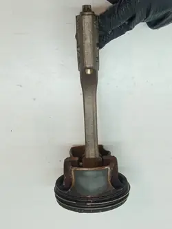 Bielle Piston OEM 82L199 pour Skoda Superb III