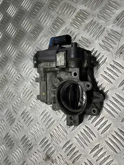 Corps de papillon OEM 654654 pour Fiat Bravo II 1.9 JTD