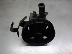 Pompe de direction assistée Volvo XC90 2.4 D5 OEM 8683966
