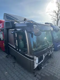 Cabina día Mercedes Arocs Antos Actros - Usado