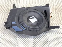 Subwoofer Mitsubishi Outlander III 8720A141