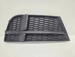 Rejilla de parachoques delantera derecha AUDI A3 8V3807682N