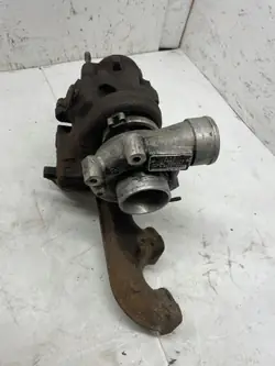 Käytetty turbo OEM TD0411B BMW 5 E34:lle