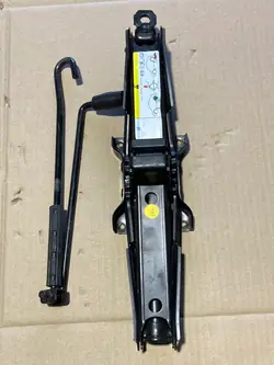 Cric VW Passat B7 R Line OEM 3AA011031