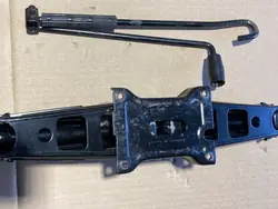 Cric VW Passat B7 R Line OEM 3AA011031
