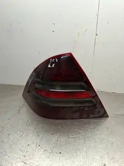 Rechter achterlamp MERCEDES-BENZ C (W203) A2038200164