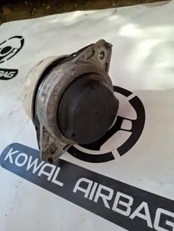 Moottorin tuki OEM A4632400600 Mercedes G W463/4