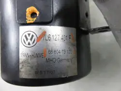 Boîtier Filtre à Carburant OEM 7L6127401F Audi Q7 3.0 TDI