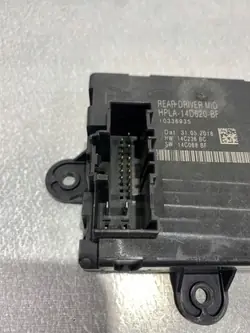 Módulo de puerta Jaguar F-Pace OEM FBZ18710 Usado