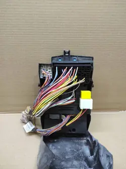 Módulo BSI Caixa de Fusíveis OEM 8200029342 Renault Scenic I