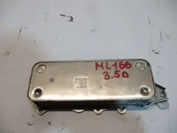 Refroidisseur d'huile d'occasion OEM 6421800165 Mercedes ML166