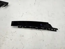 Renault Captur II Vänster Framdörrlist OEM 802850162r