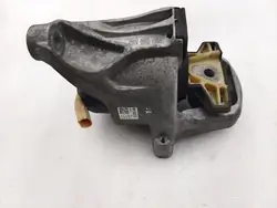 Vasen moottorikansi Audi A4 B9 A5 8W0199371BF