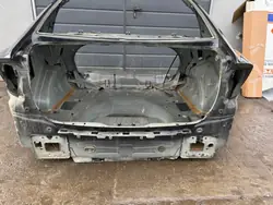 Piso traseiro OEM 452-46 para Volvo S60 II 2010-2018
