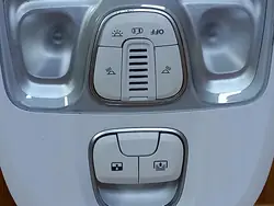 Fiat 500L Innenraumleuchte OEM 08924030 2012-2022