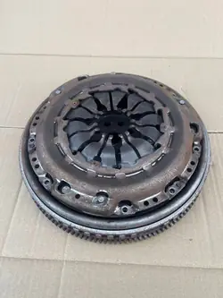 Volant Bi-Masse + Embrayage Renault Scenic III 1.5DCI OE: 123002685R