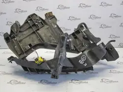 AUDI A4 B8 IV Deslizamento do Farol Frontal Esquerdo 8K0805607A