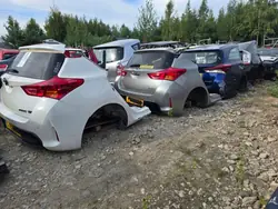 Toyota Auris II B-pilarin oikea kynnyslista OE