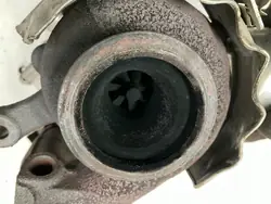 Turboahdin OEM 04L253016F 1.6 TDI 120 hv moottoriin
