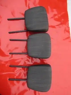 Dacia Duster II takaistuimien päänojat OEM 54633WWS