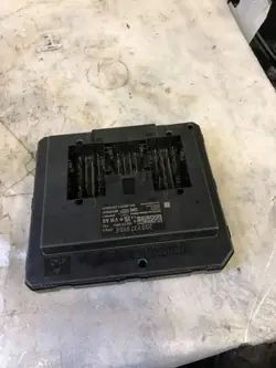 SKODA Mukavuusmoduuli OEM 2Q0937090E - Käytetty