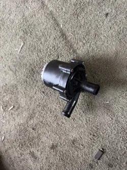 Pompe auxiliaire circulation eau Tesla OEM 251086