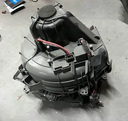 BMW Puhallinvastus OEM 9248171/9311938