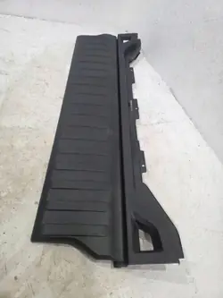 Cubierta de portón BMW X5 G05 OEM 7438172 - Usado