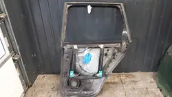 Estrutura porta traseira esquerda OEM 7L6839729c Audi Q7