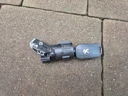 PEUGEOT Sytytysavain + Avaimet 9663123380