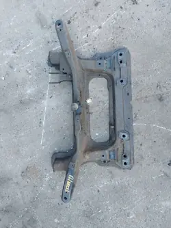 Voorwielophanging Sanki Berlingo Citroen Peugeot 1996-2010