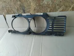 OEM OKULAR RAMKA ATRAPA LAMPY PRZÓD PRAWA BMW E32