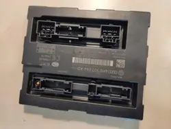 Audi A8 D2 Mukavuusmoduuli OEM 4H0907064AD Käytetty