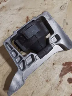 Support moteur Volvo 31401726