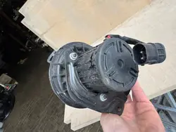 Toissijainen ilmapumppu OEM 06A959253E VW Golf V:lle