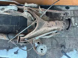 Poutre de suspension arrière OEM pour Passat B5 4x4 - Occasion
